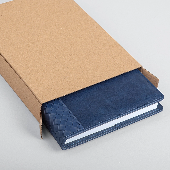 Immagine Agenda portafoglio giornaliera, chiusura con magnete 16,5x22 cm