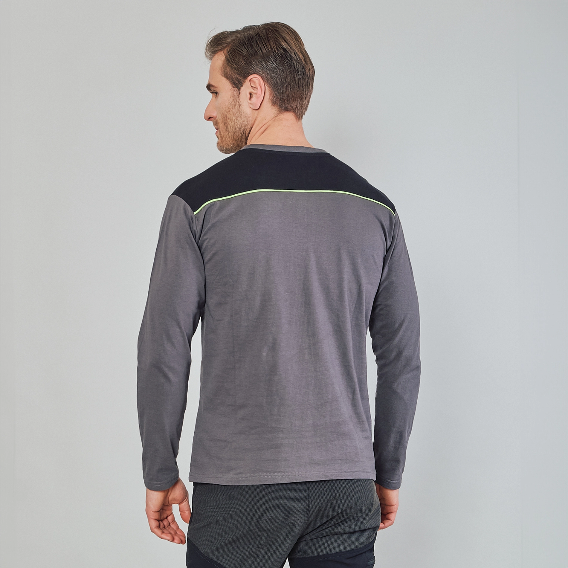 Immagine T-shirt Latina