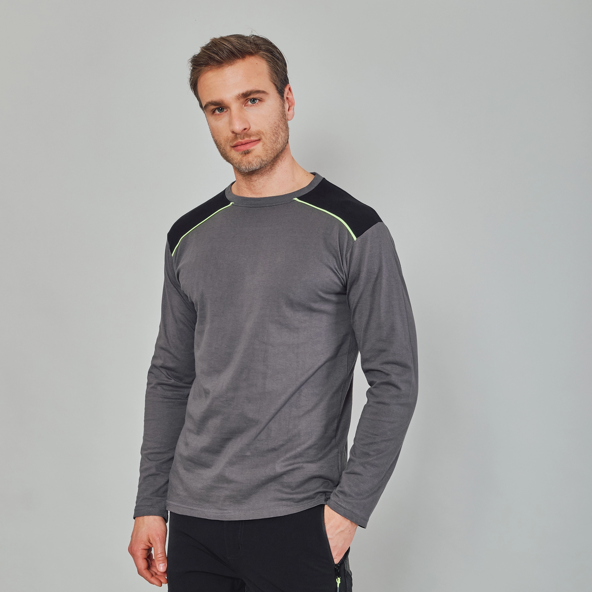 Immagine T-shirt Latina