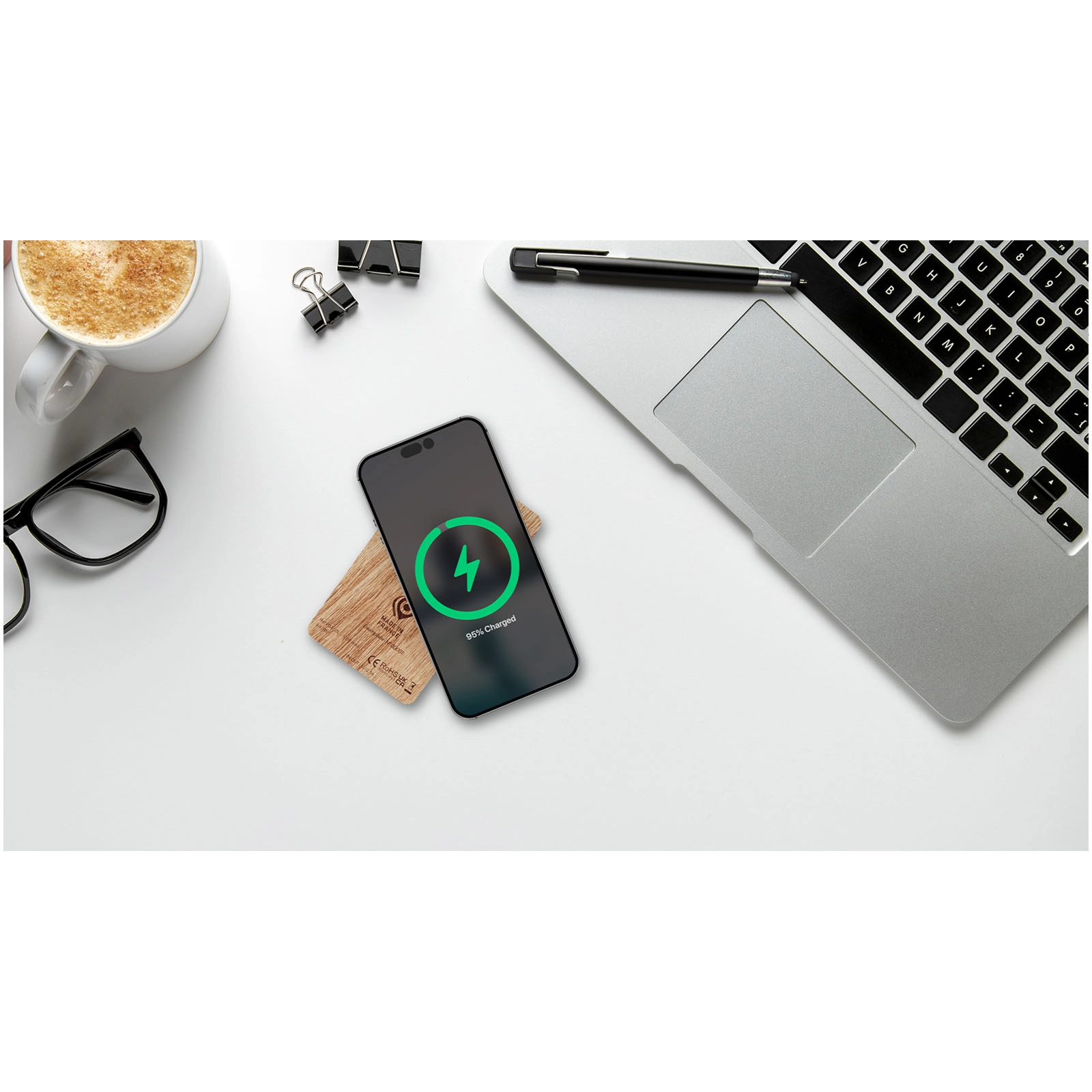 Immagine Power bank wireless in legno da 5.000 mAh SCX.design P34 