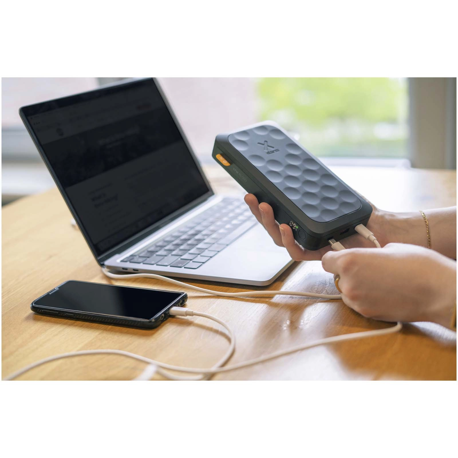 Immagine Power bank da 45.000 mAh e 67 W Xtorm FS5451 Serie Fuel