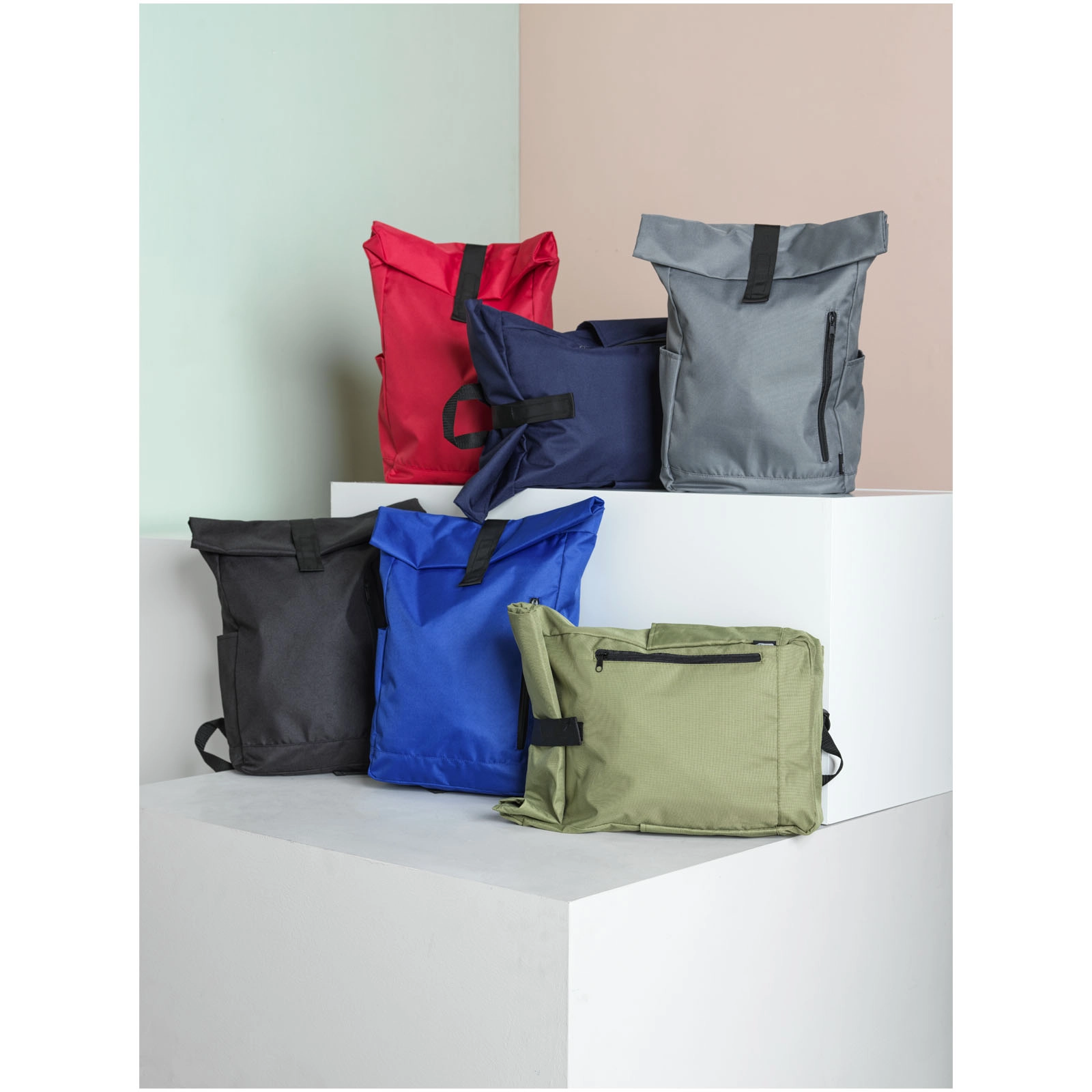 Immagine Zaino con chiusura arrotolabile per portatile da 15,6