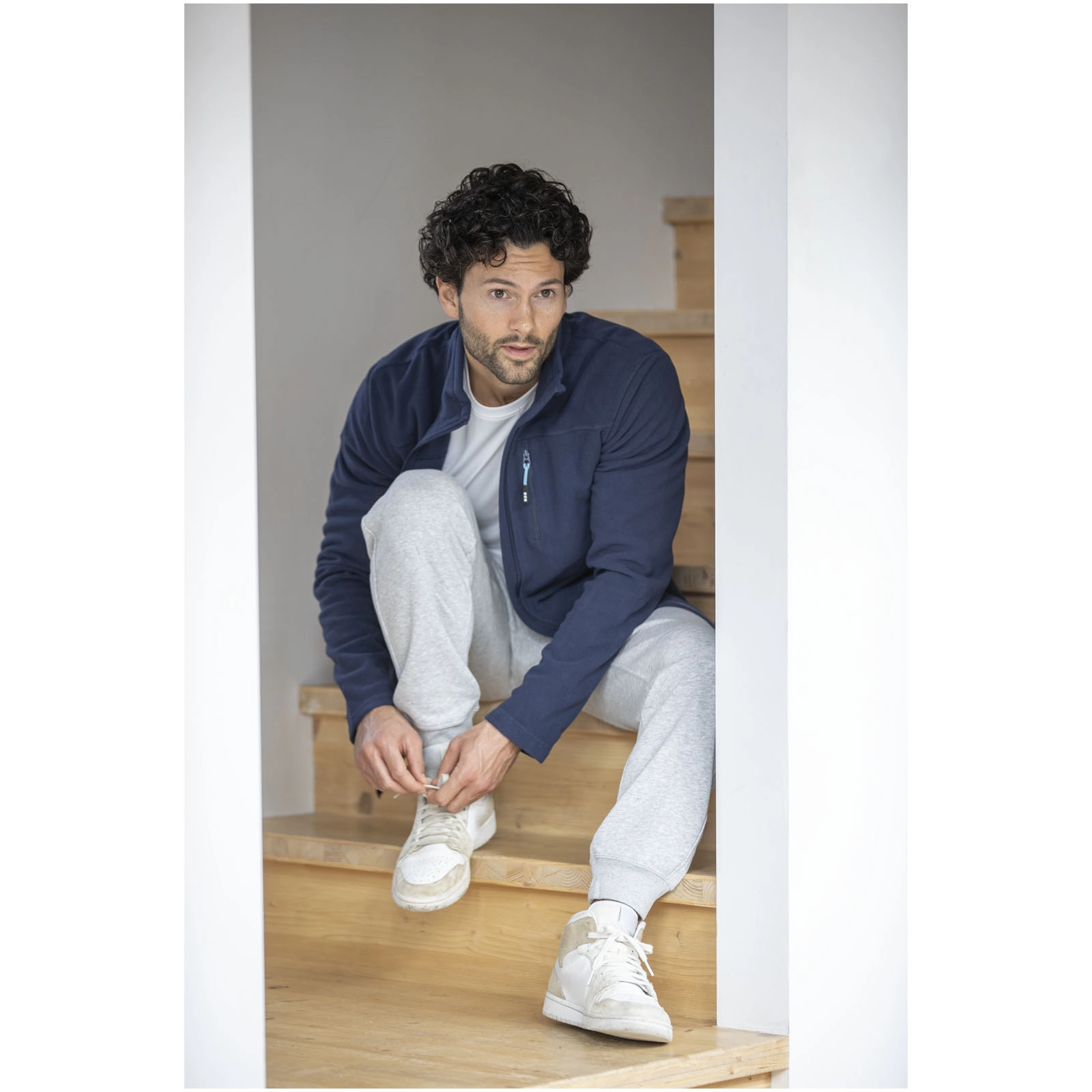 Immagine Giacca da uomo in pile con zip integrale in materiale riciclato certificato GRS Amber