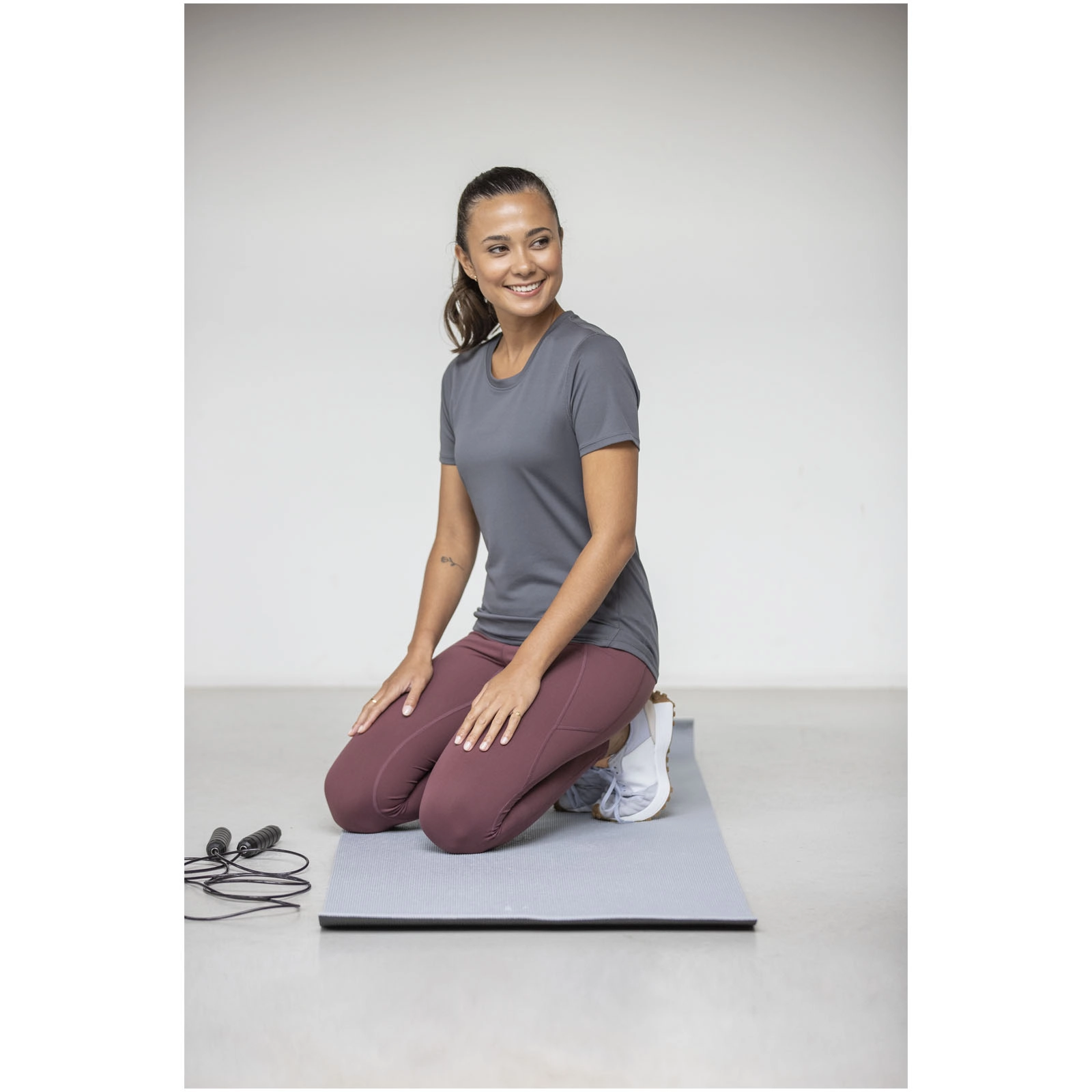 Immagine T-shirt a maniche corte cool fit da donna Kratos