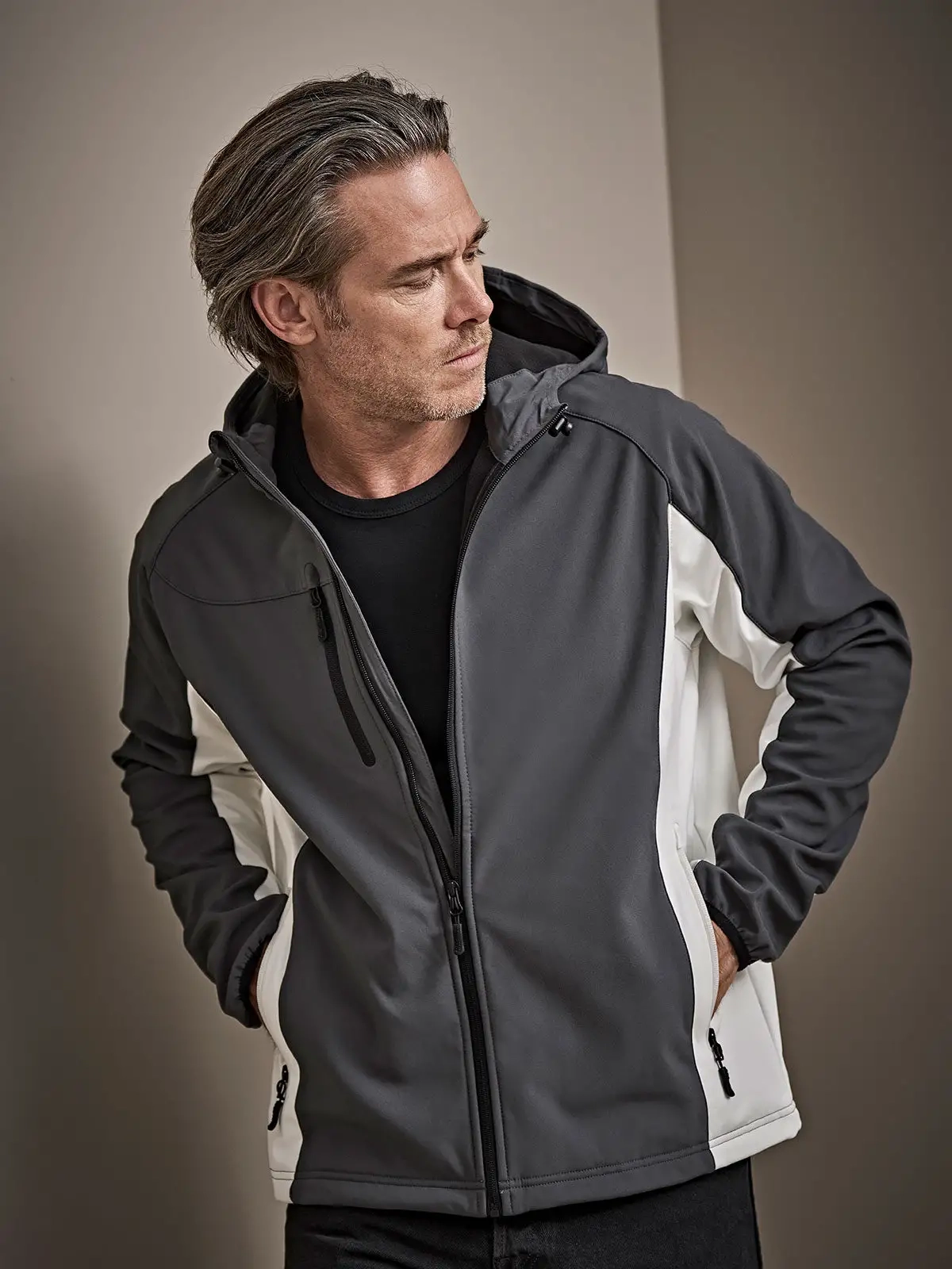 Immagine Hooded Lightweight Performance Softshell