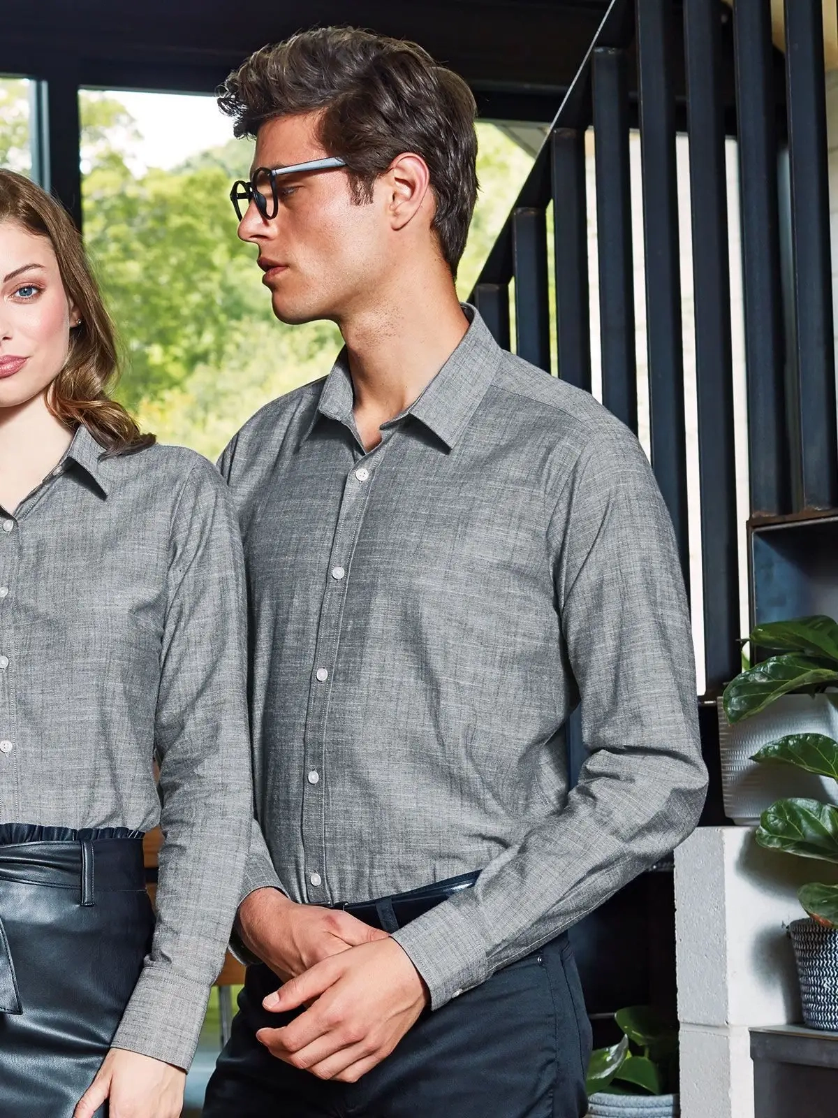 Immagine Men's Cotton Slub Chambray Long Sleeve Shirt