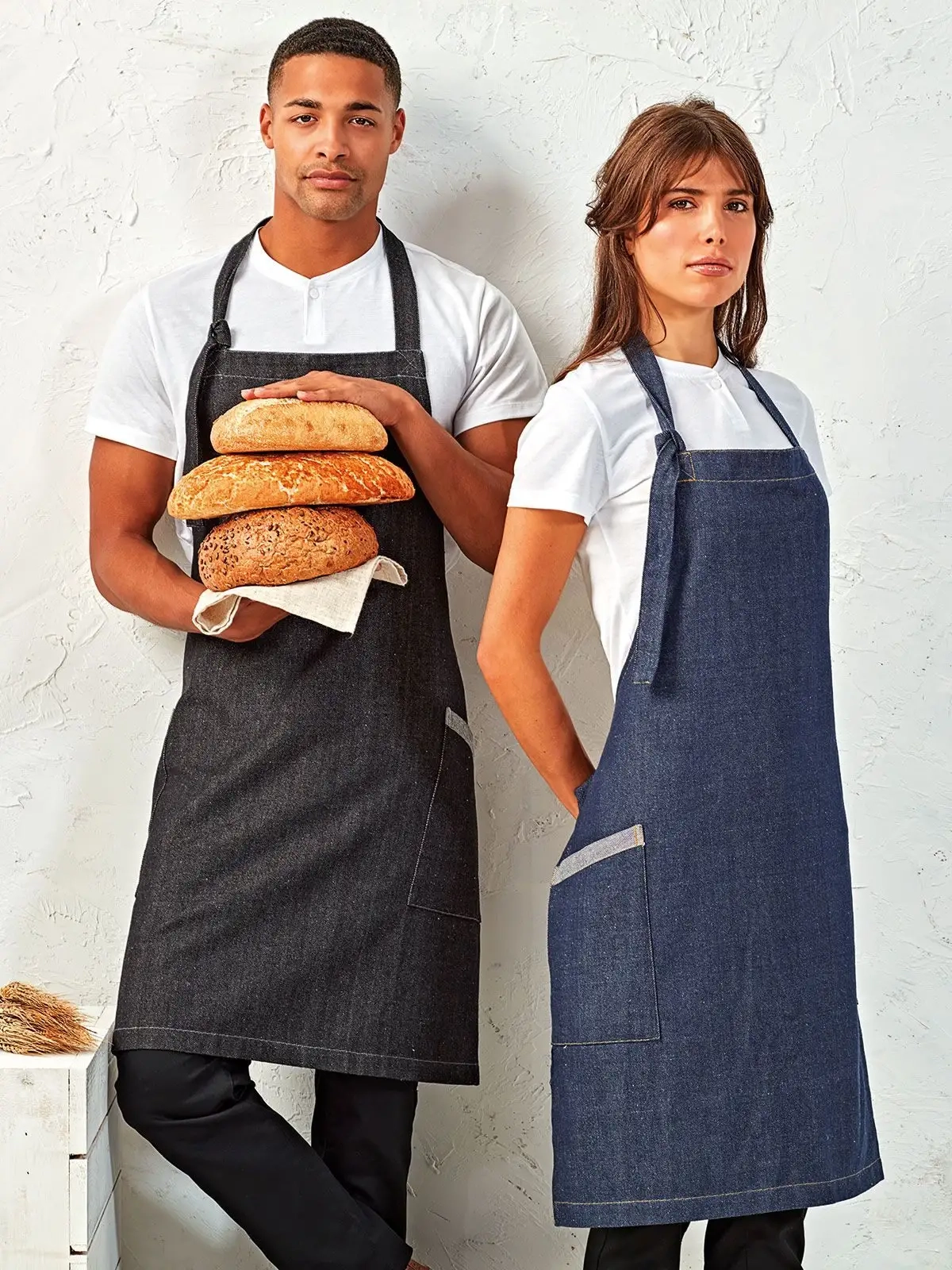 Immagine ‘Regenerate’ Sustainable Bib Apron