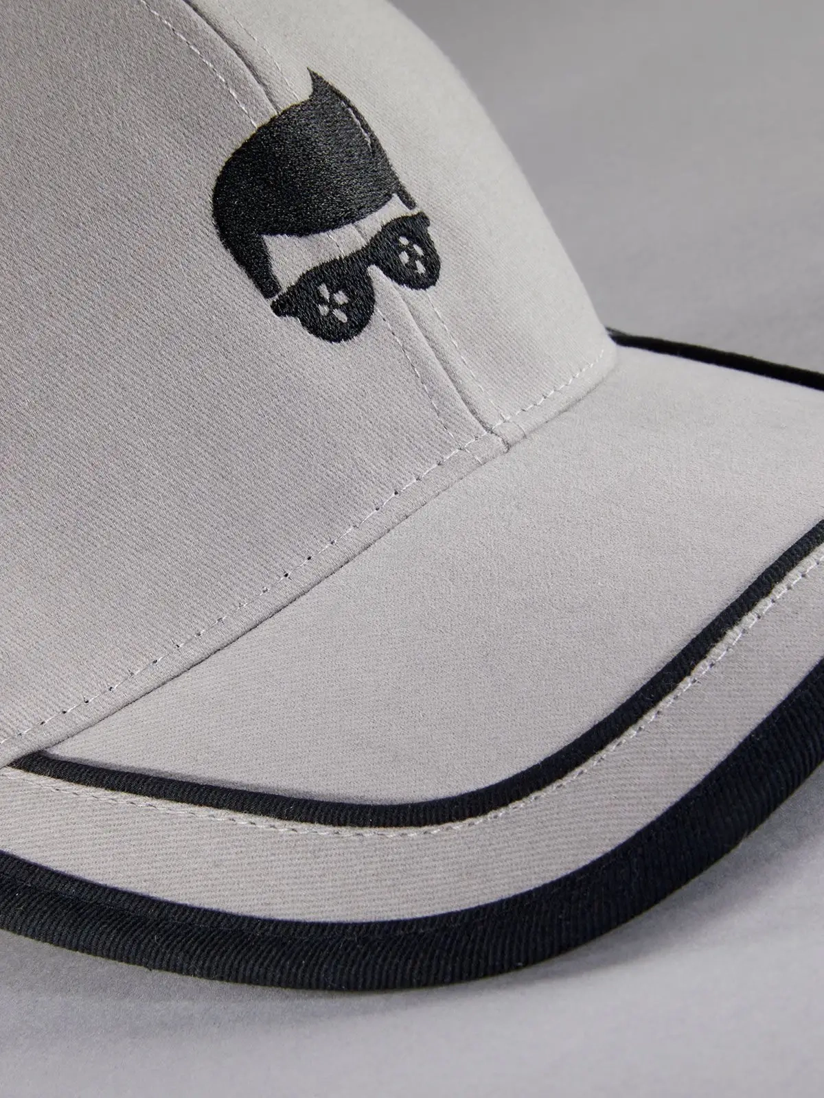 Immagine 6 Panel Piping Cap