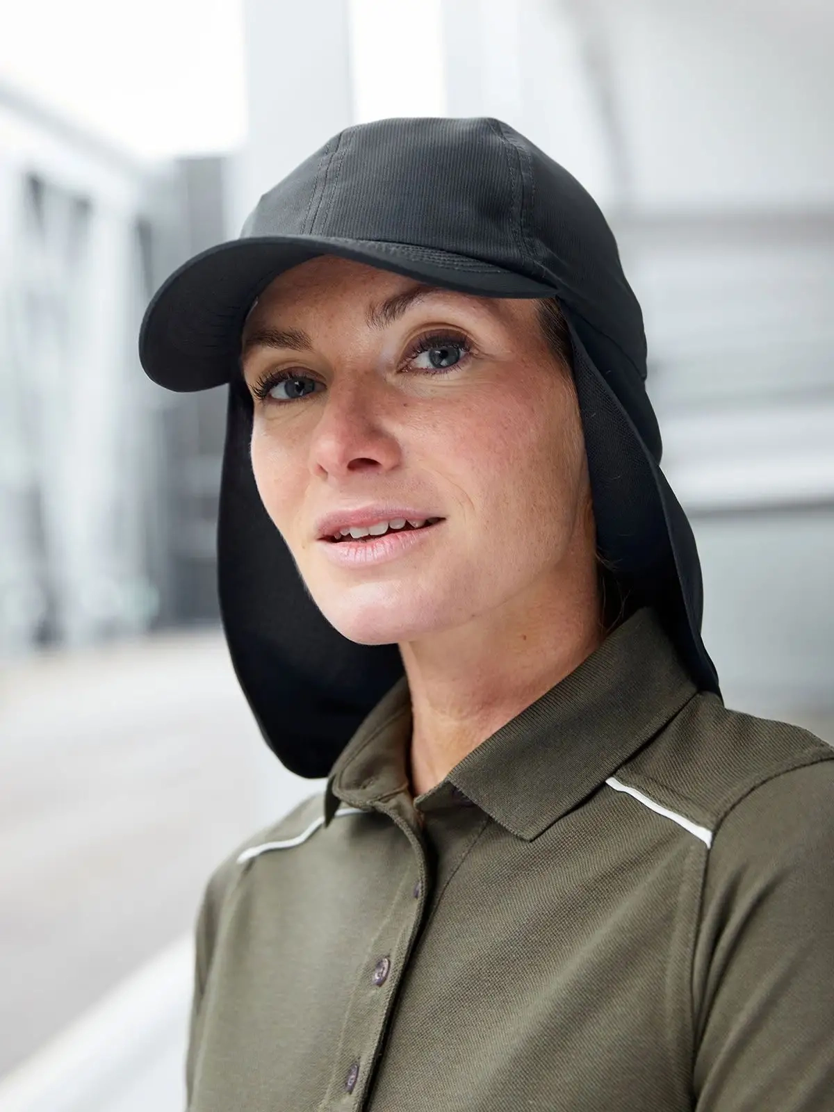 Immagine 6 Panel Cap with Neck Guard
