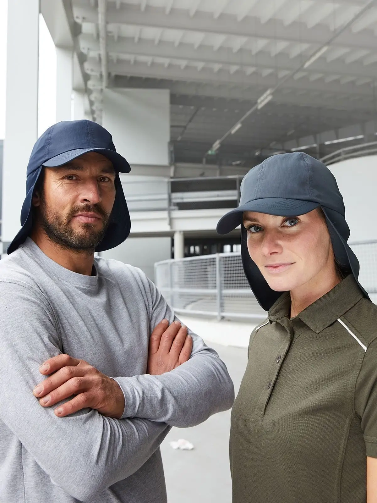 Immagine 6 Panel Cap with Neck Guard