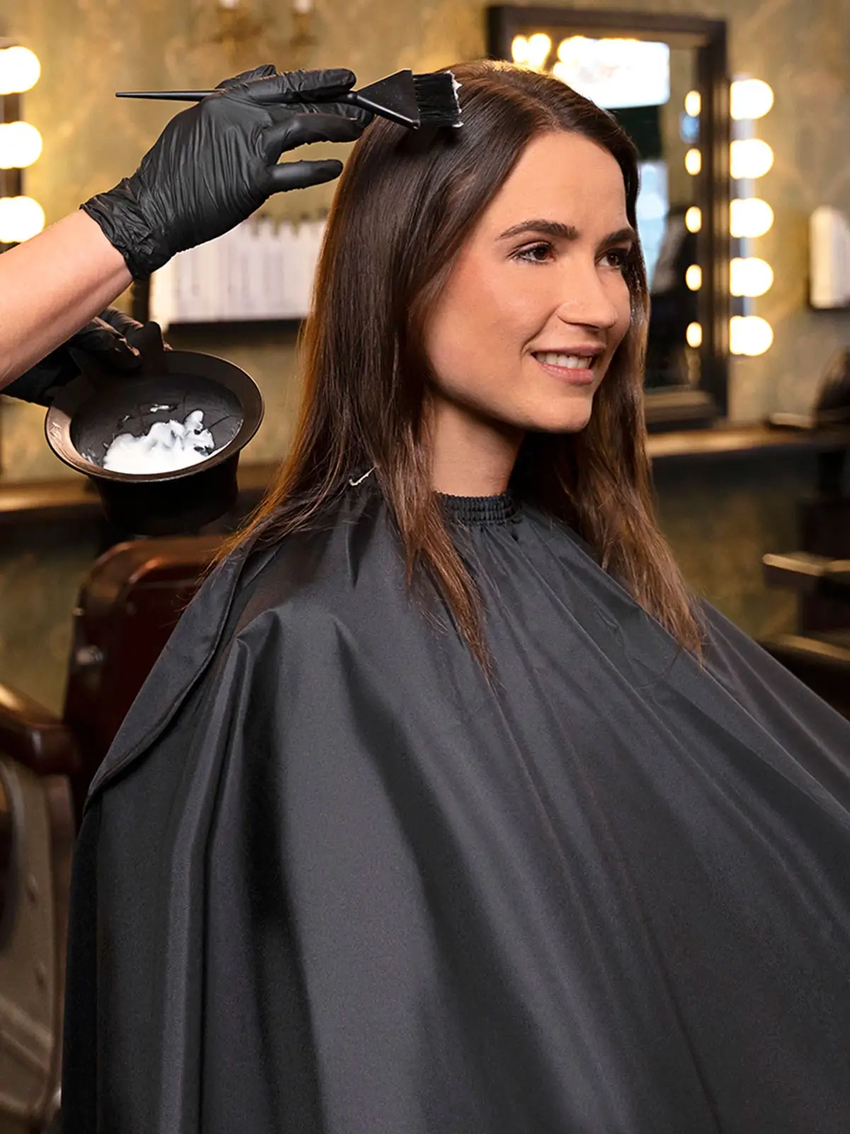 Immagine Salon Dye cape with hand grips