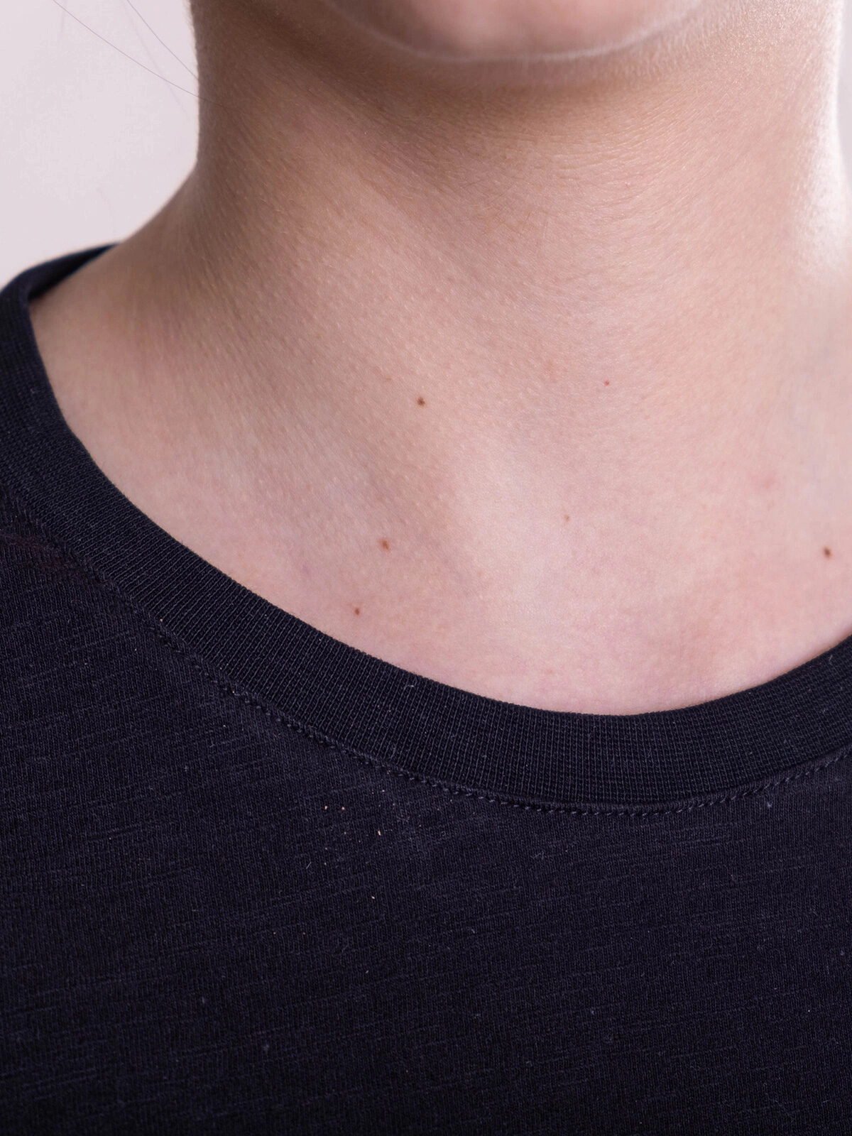 Immagine T-shirt donna slub con risvolto