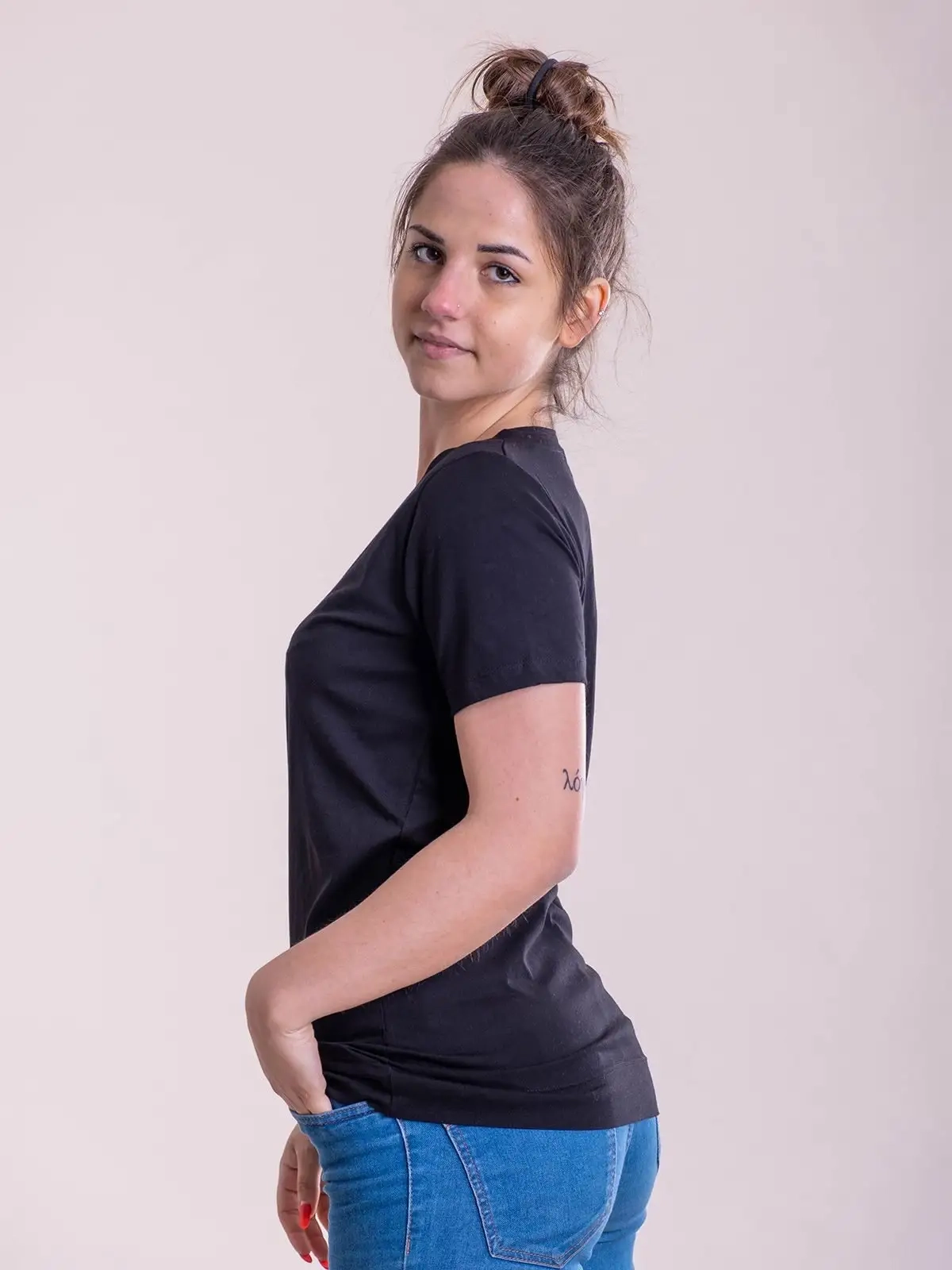 Immagine T-shirt donna scollo rotondo