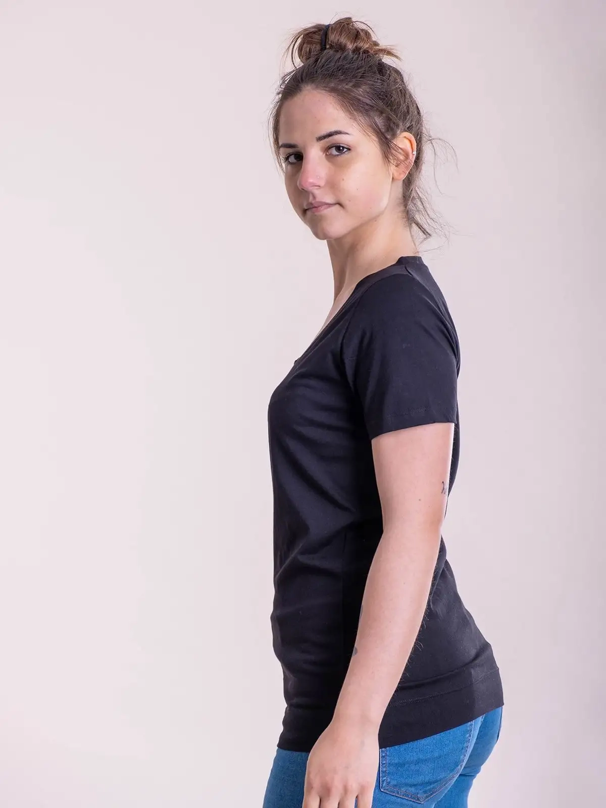 Immagine T-shirt donna scollo rotondo