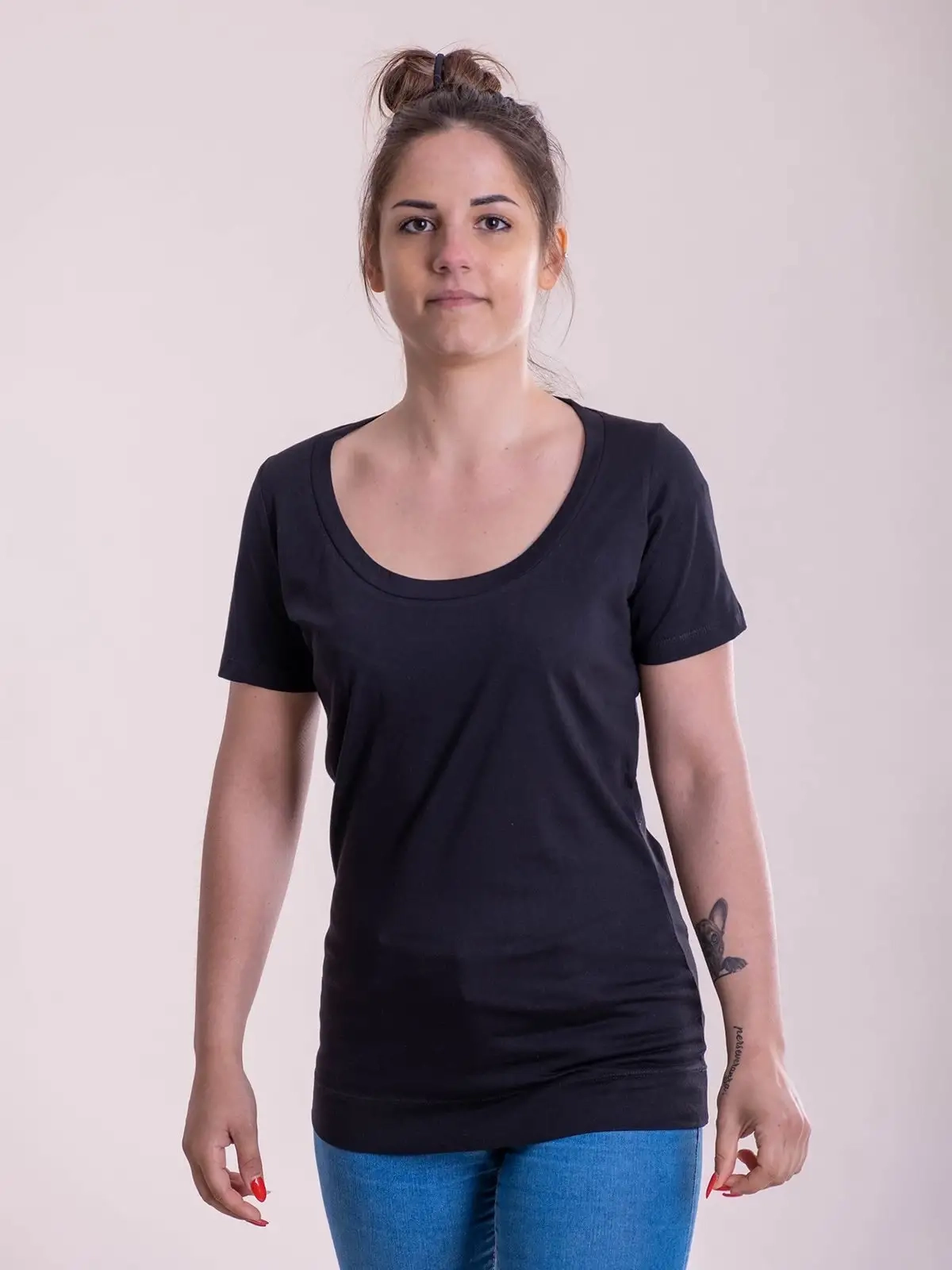 Immagine T-shirt donna scollo rotondo