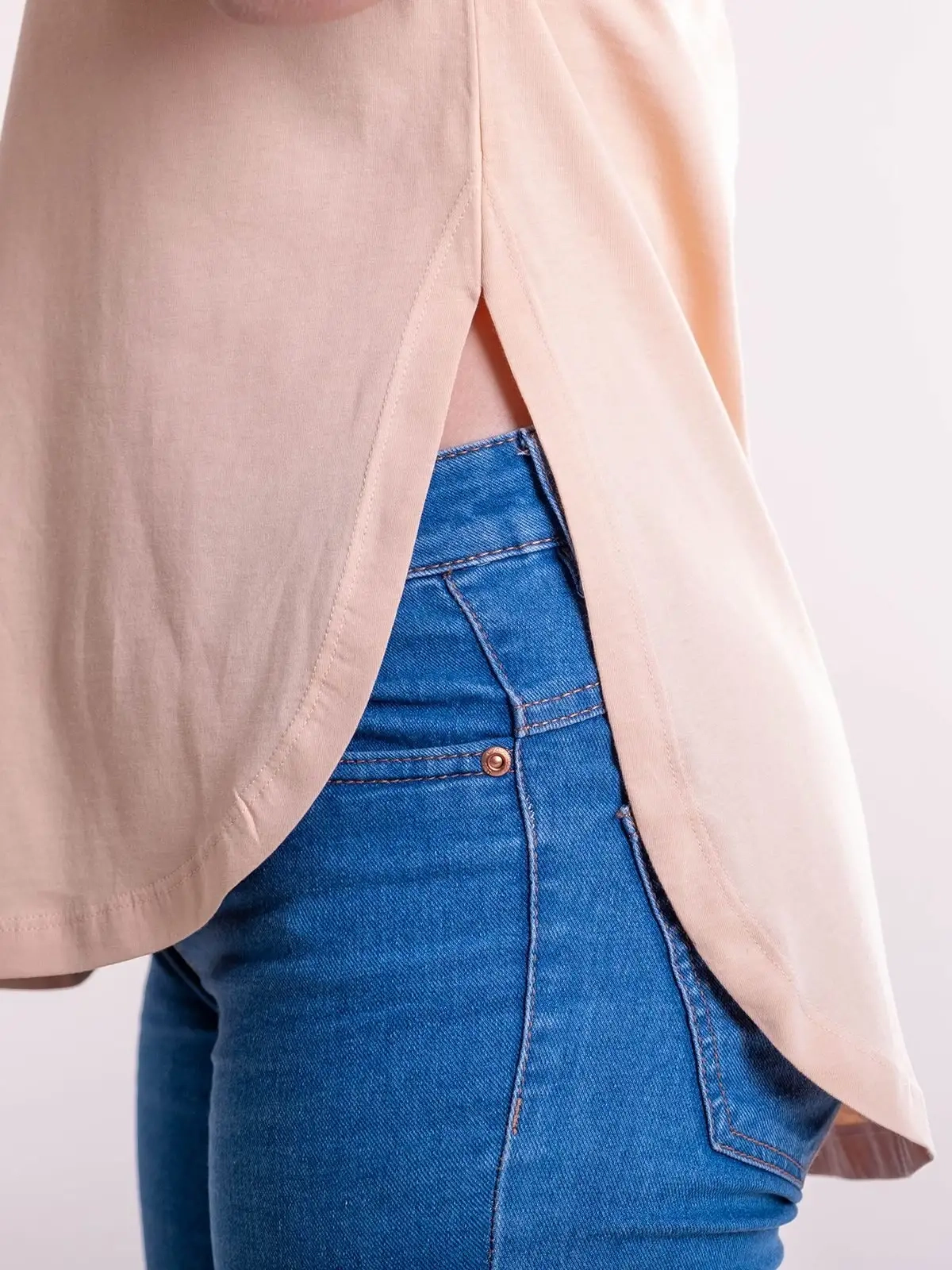 Immagine T-shirt girocollo donna manica corta