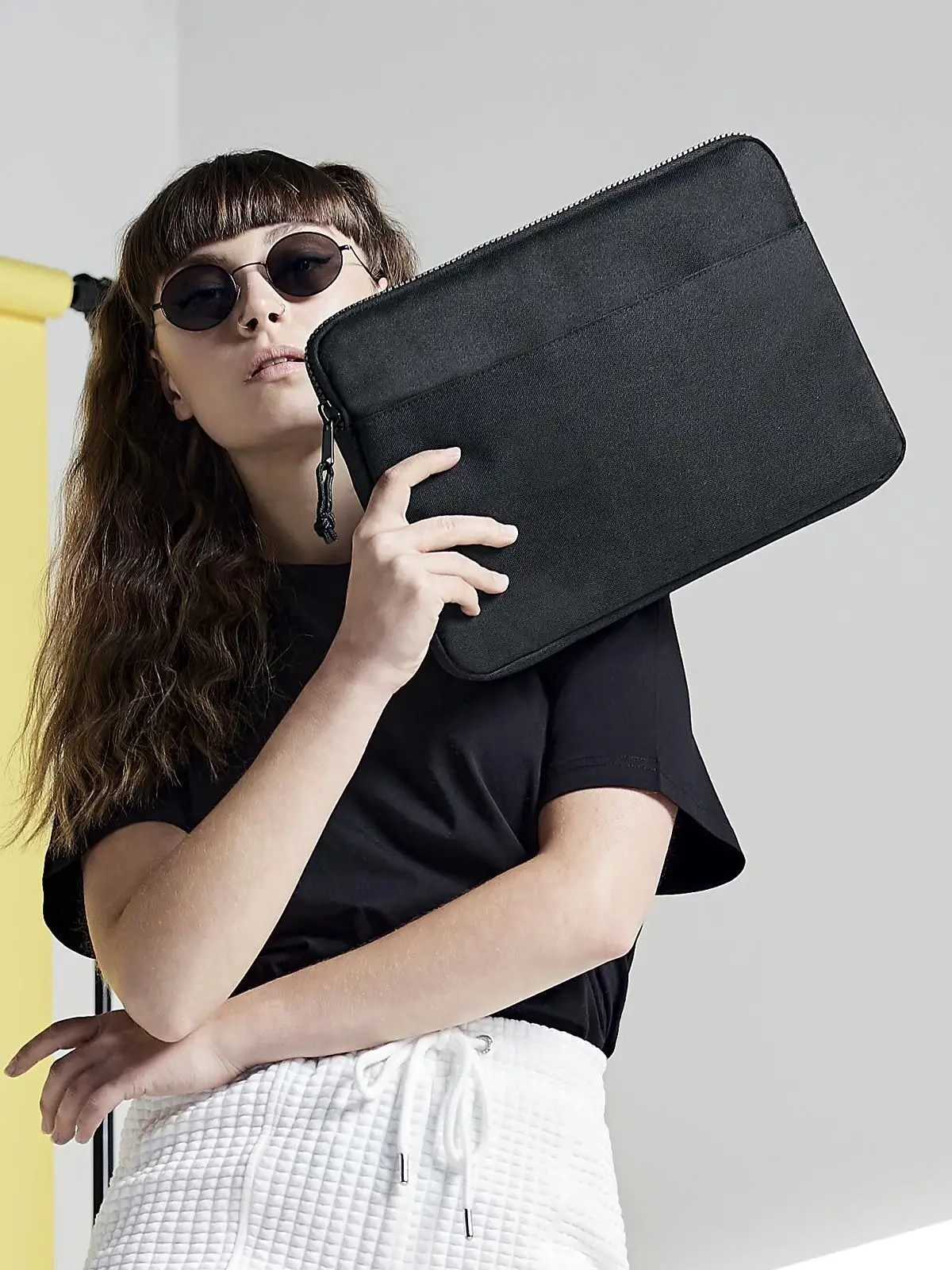 Immagine Essential 13