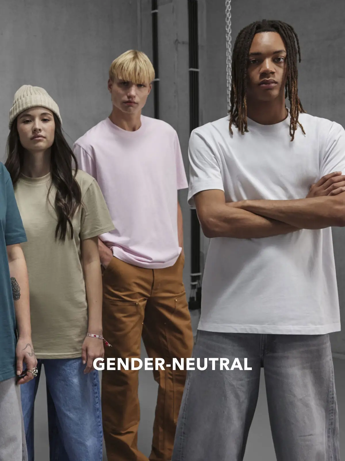 Immagine T.shirt gender-neutral girocollo, con cuciture laterali, collo a costine - #E220 Influence T