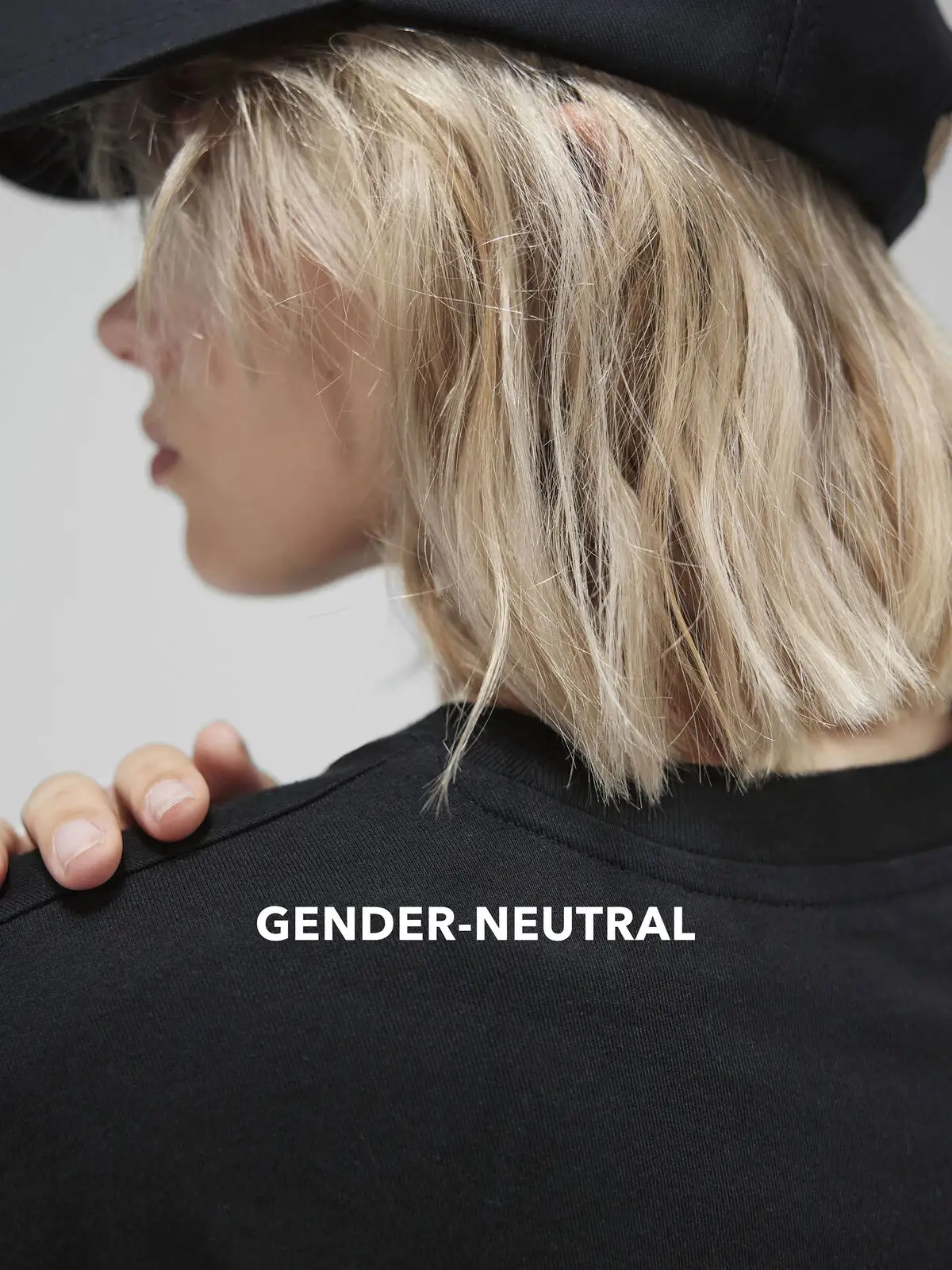 Immagine T.shirt gender-neutral, girocollo, oversize con spalla scesa e cuciture laterali - #E220 Oversized