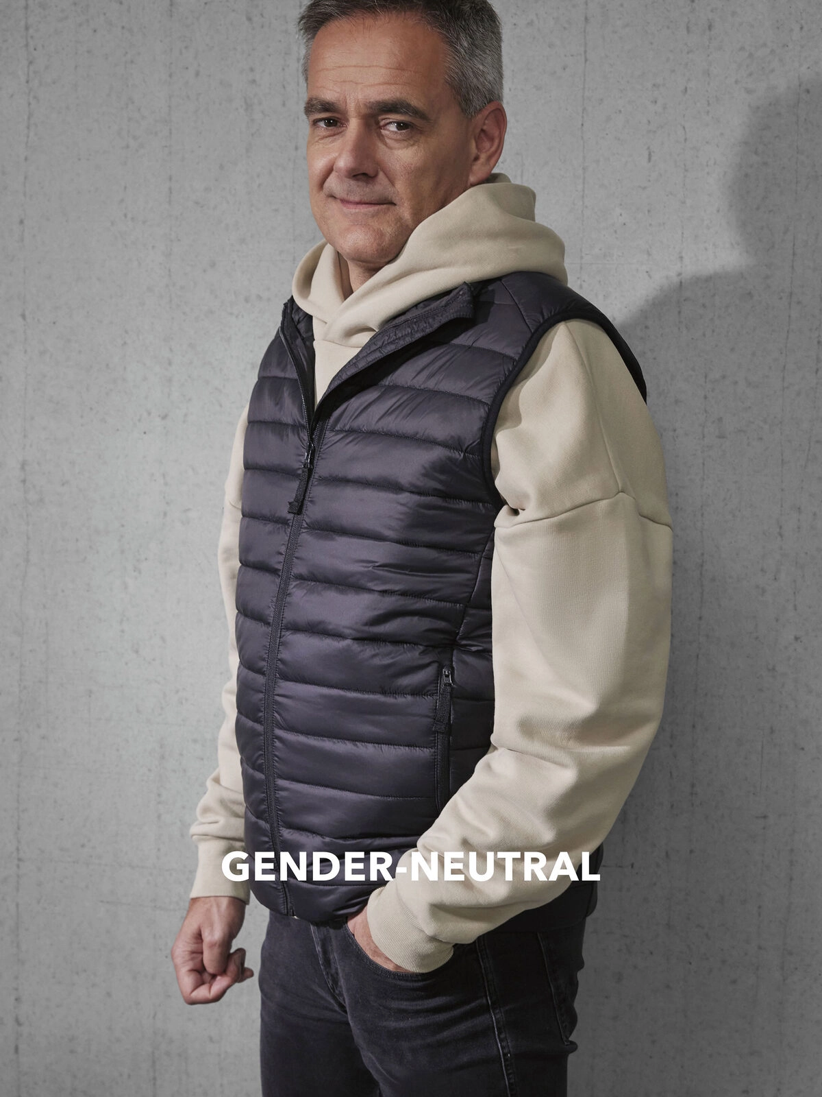 Immagine Gilet imbottito, rivestito con una finitura DWR impermeabile - Reset Bodywarmer