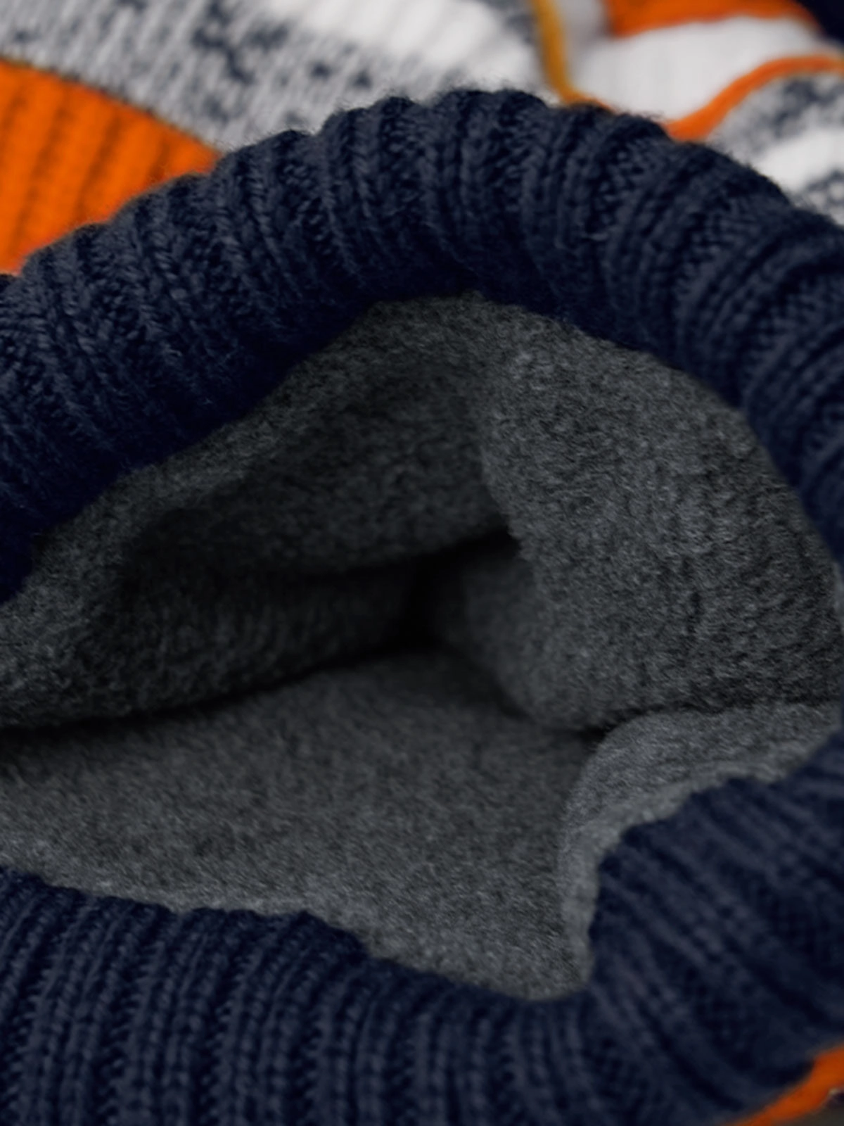 Immagine Berretto a righe multi -colore, maglia a doppio strato, con pom-pom a tinta unita - Multi-Sport Fan Beanie