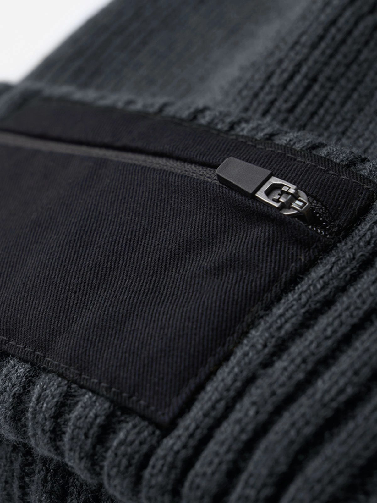Immagine Berretto in maglia a doppio strato - Zip Patch Beanie