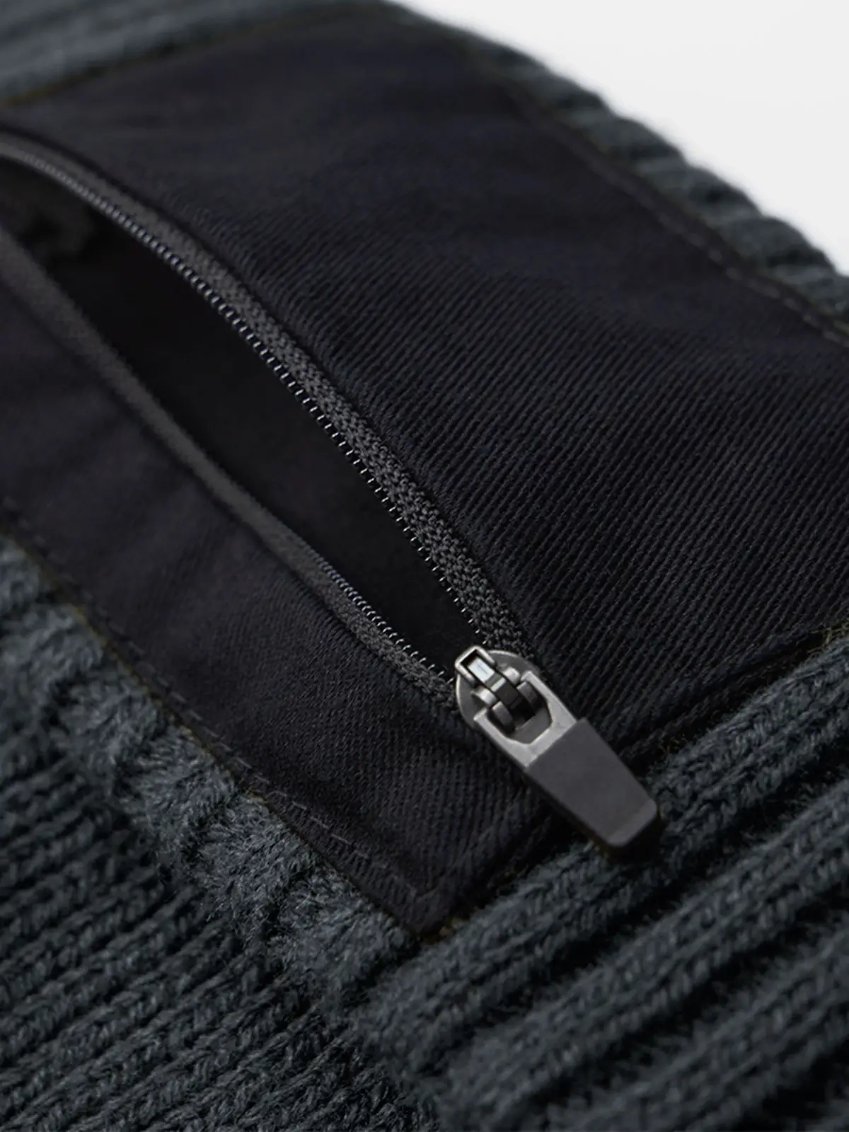 Immagine Berretto in maglia a doppio strato - Zip Patch Beanie