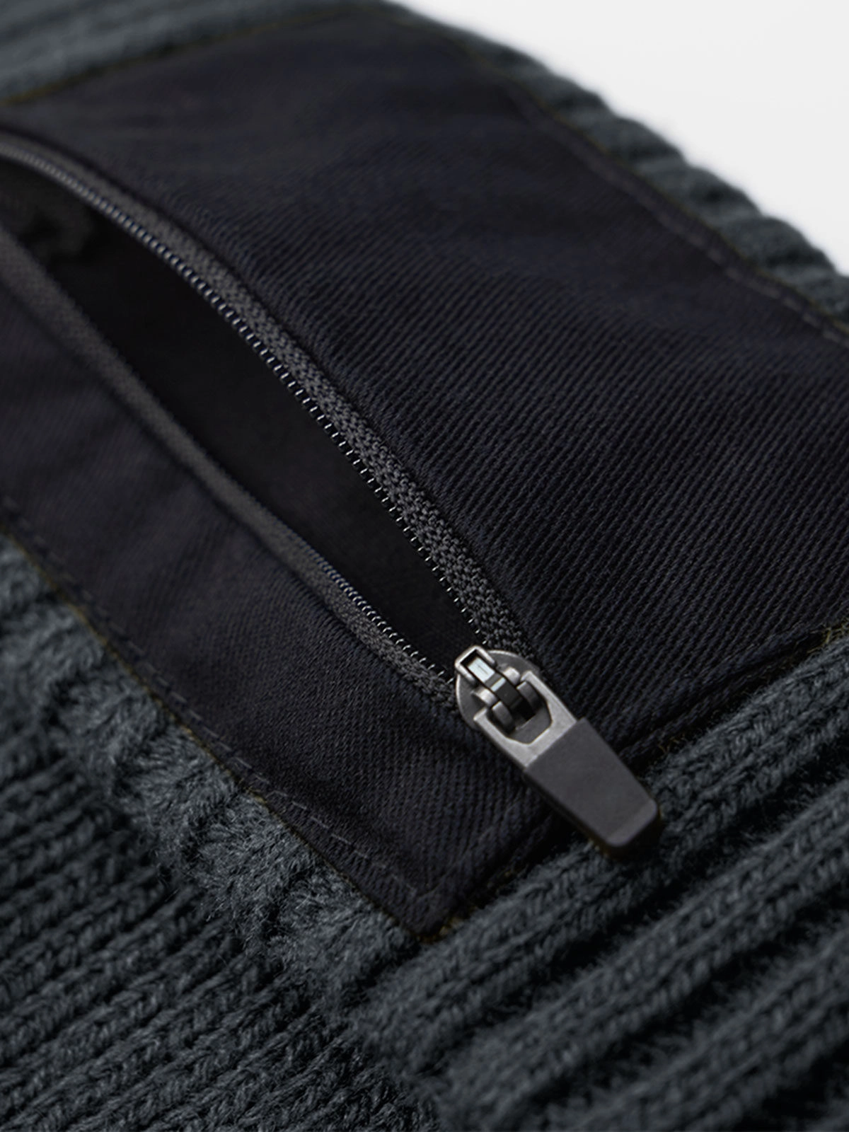 Immagine Berretto in maglia a doppio strato - Zip Patch Beanie