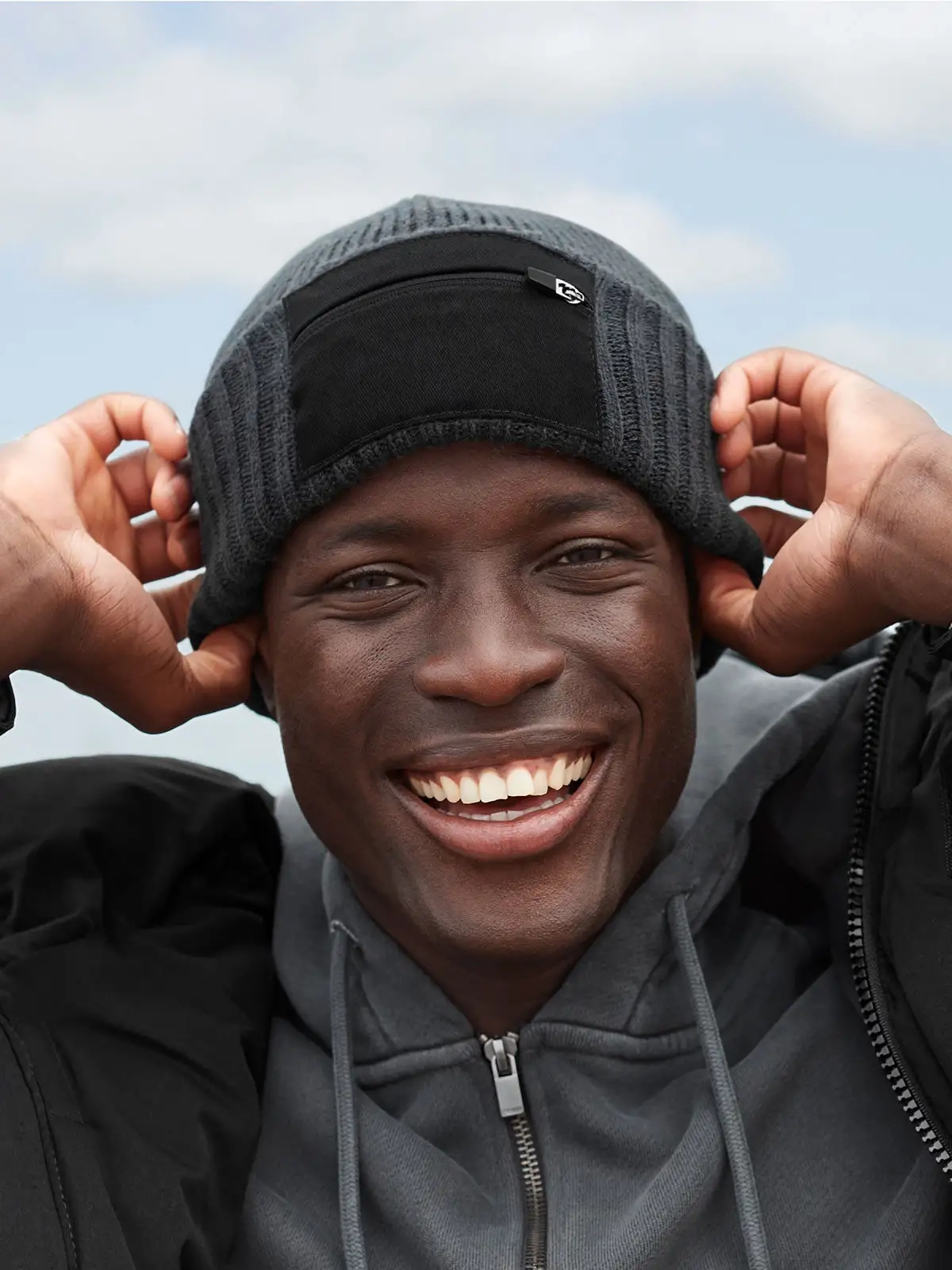 Immagine Berretto in maglia a doppio strato - Zip Patch Beanie