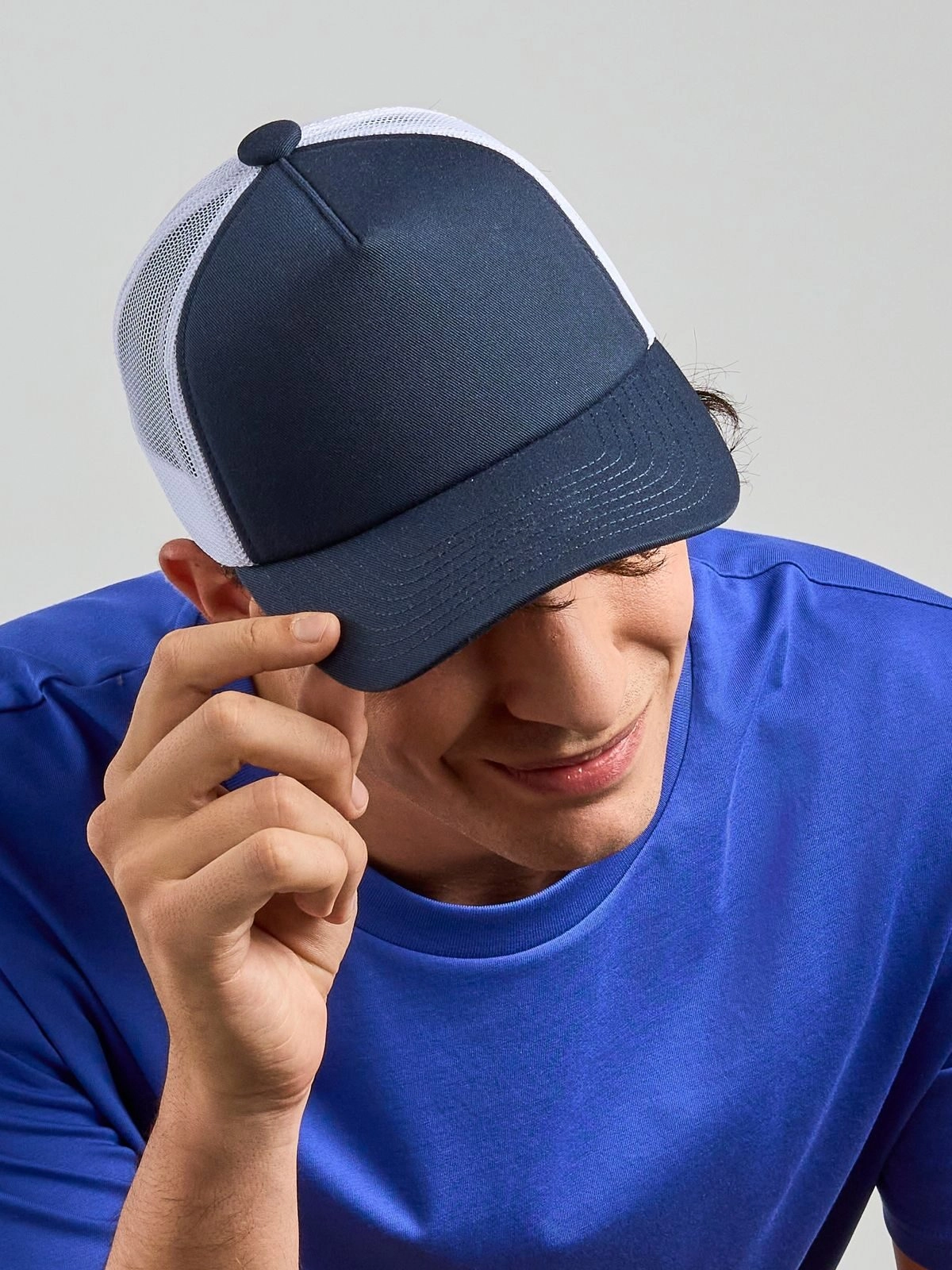 Immagine Cappello a 5 pannelli, pannello frontale strutturato, interno della visiera in plastica riciclata, chiusura snap-back, - Record-S