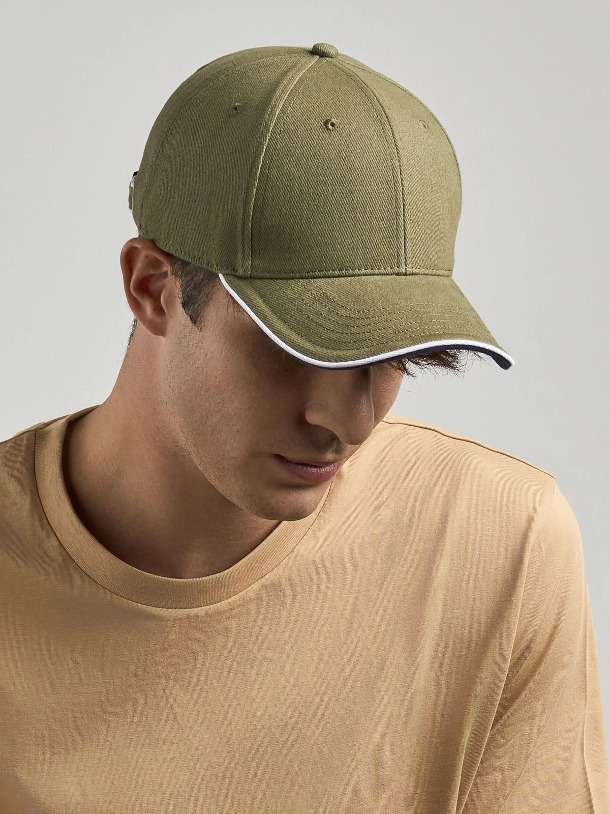 Immagine Cappello a 6 pannelli in cotone twill spazzolato effetto pesca - Pilot piping sandwich-S