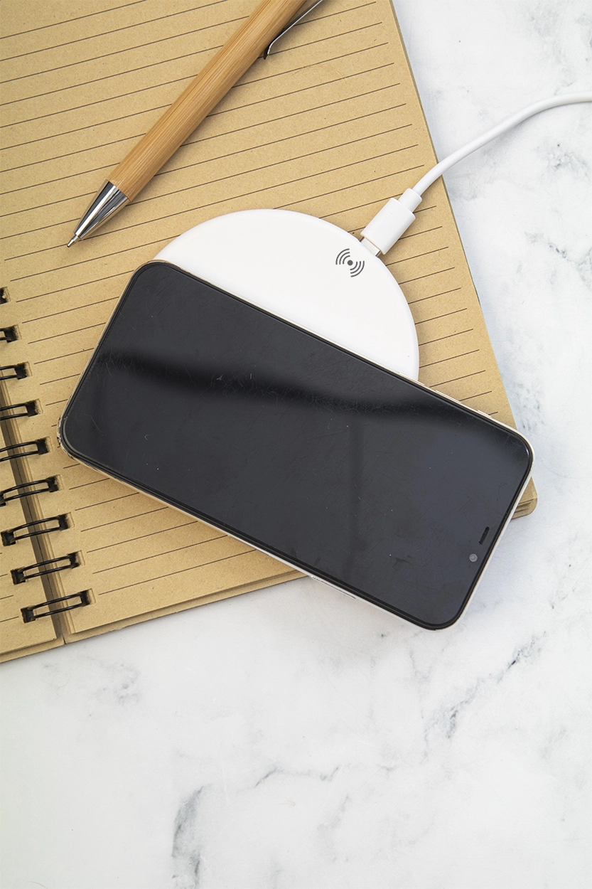 Immagine Renergy caricabatterie wireless in RABS
