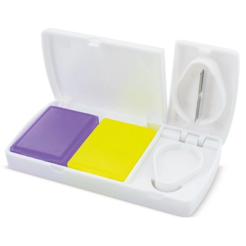 Immagine PORTAPILLOLE CON TAGLIERINA