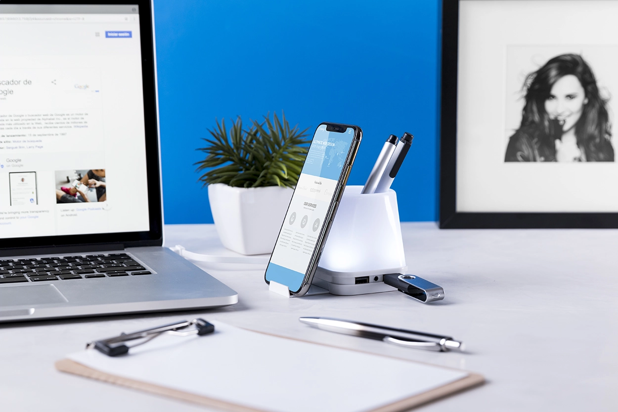 Immagine Lumeo portapenne con hub USB