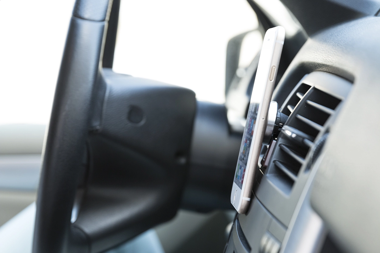 Immagine Karmag supporto porta cellulare per auto