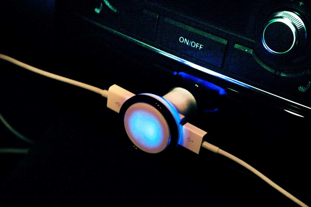 Immagine BiPower caricabatterie USB da auto