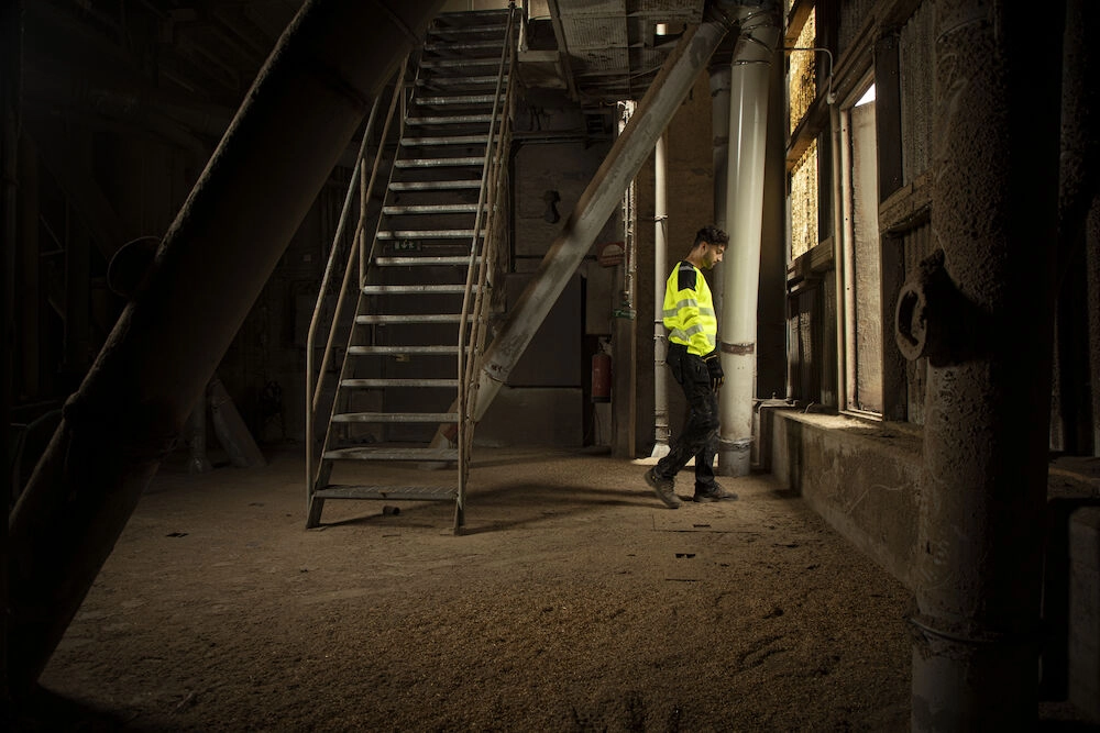 Immagine 5551 PANTALONI STRETCH MULTITASCHE