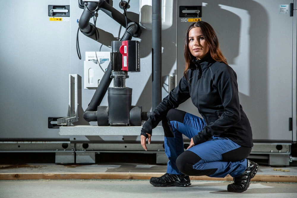 Immagine 2521 PANTALONI STRETCH MULTITASCHE DONNA