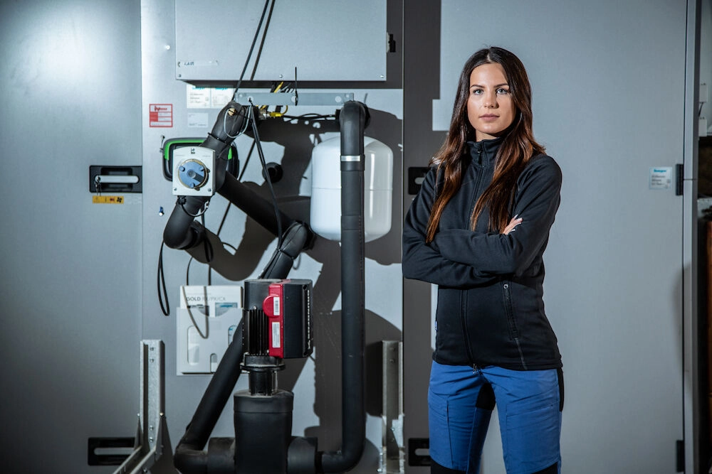 Immagine 2521 PANTALONI STRETCH MULTITASCHE DONNA