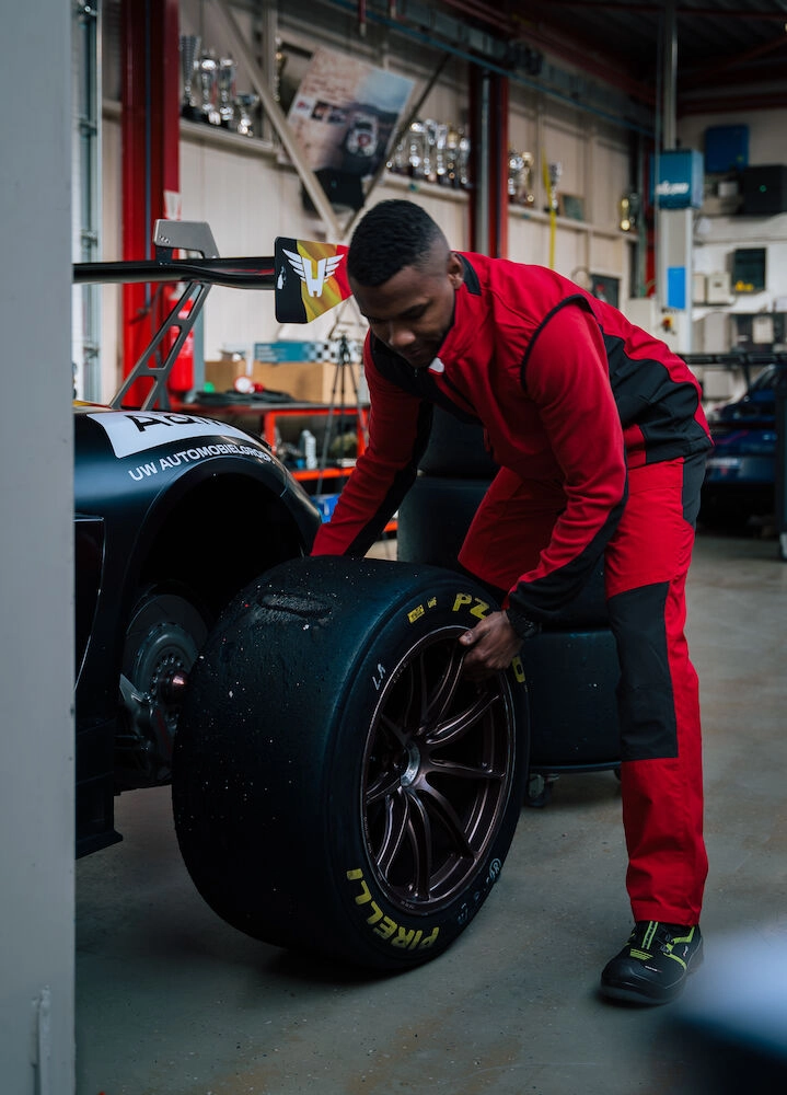 Immagine 2520 PANTALONI STRETCH MULTITASCHE