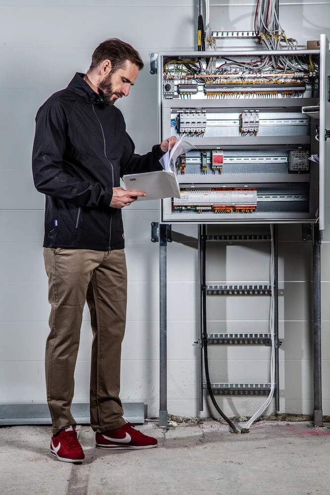 Immagine 2550 CHINOS