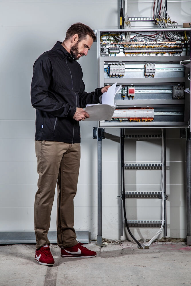 Immagine 2550 CHINOS