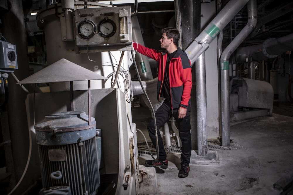 Immagine 2552 PANTALONI STRETCH MULTITASCHE