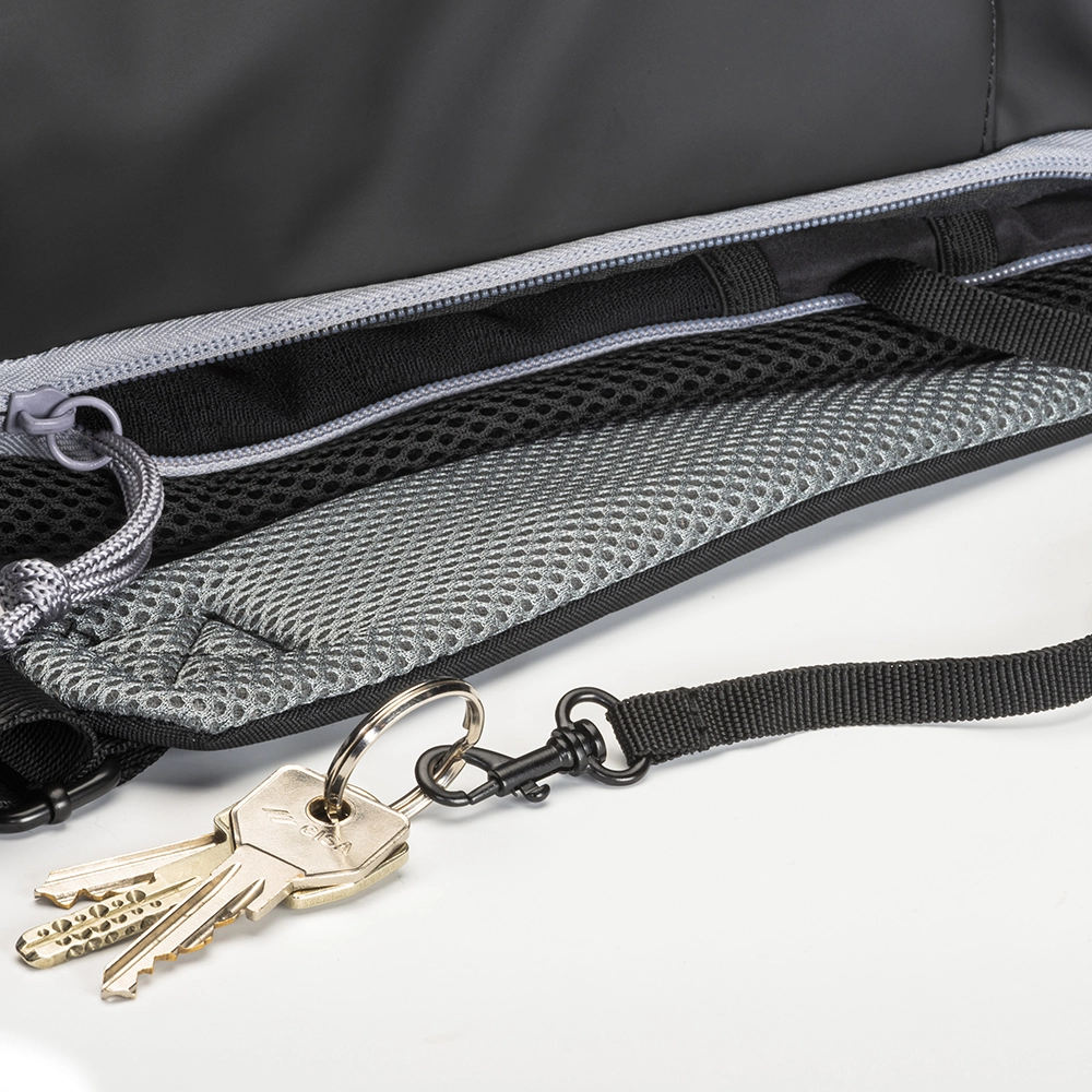 Immagine Zaino porta pc in soft pu water resistant, compartimento notebook