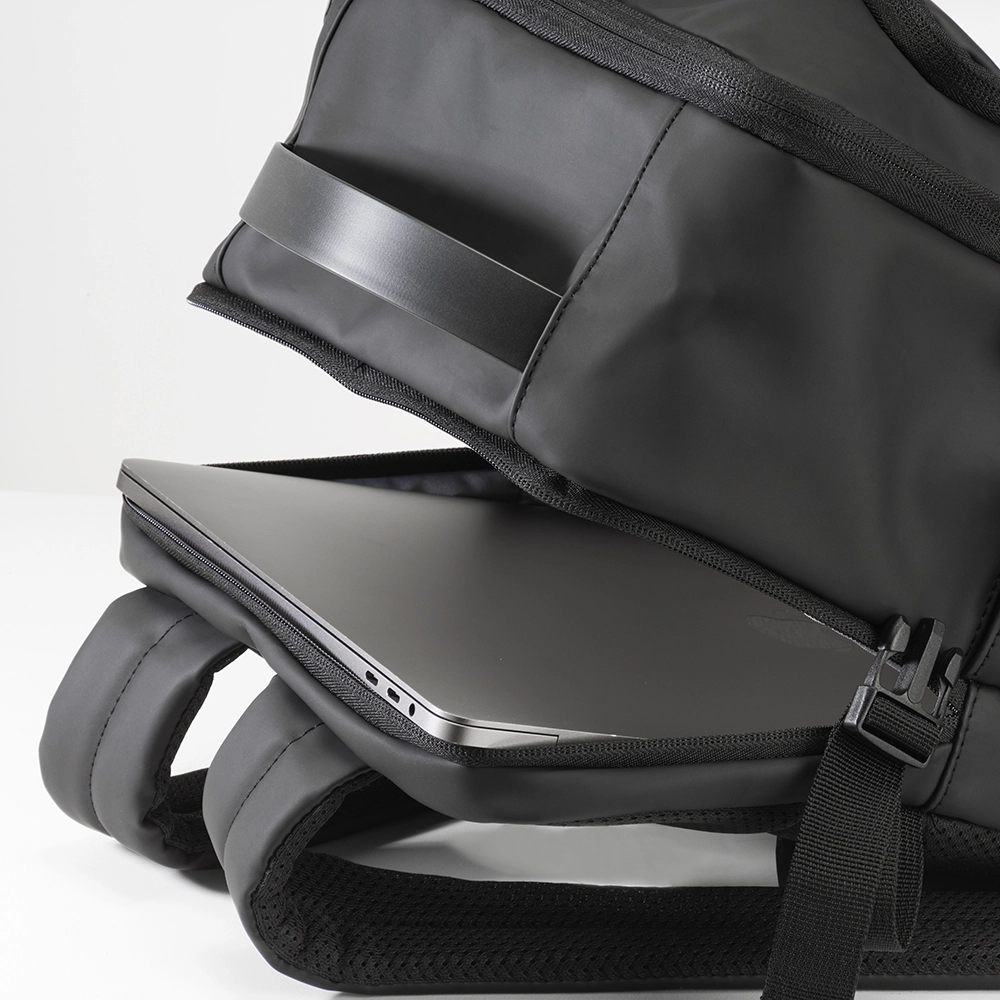 Immagine Zaino da viaggio cabin size con porta pc (15) in soft PU water resistant