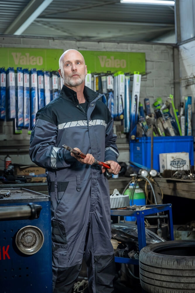 Immagine 7601 HI-VIS TUTA INTERA MULTITASCHE EN 17353