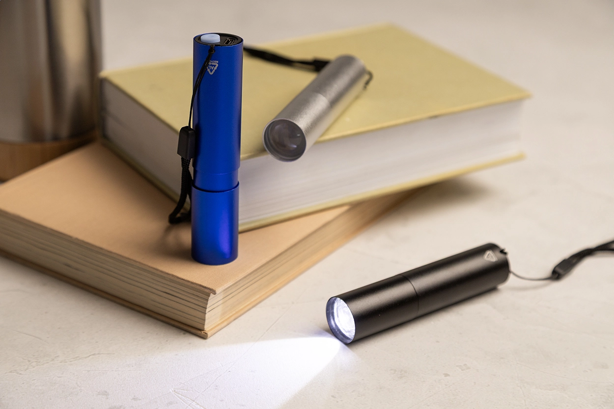 Immagine Chargelight Tone Torcia ricaricabile in alluminio riciclato