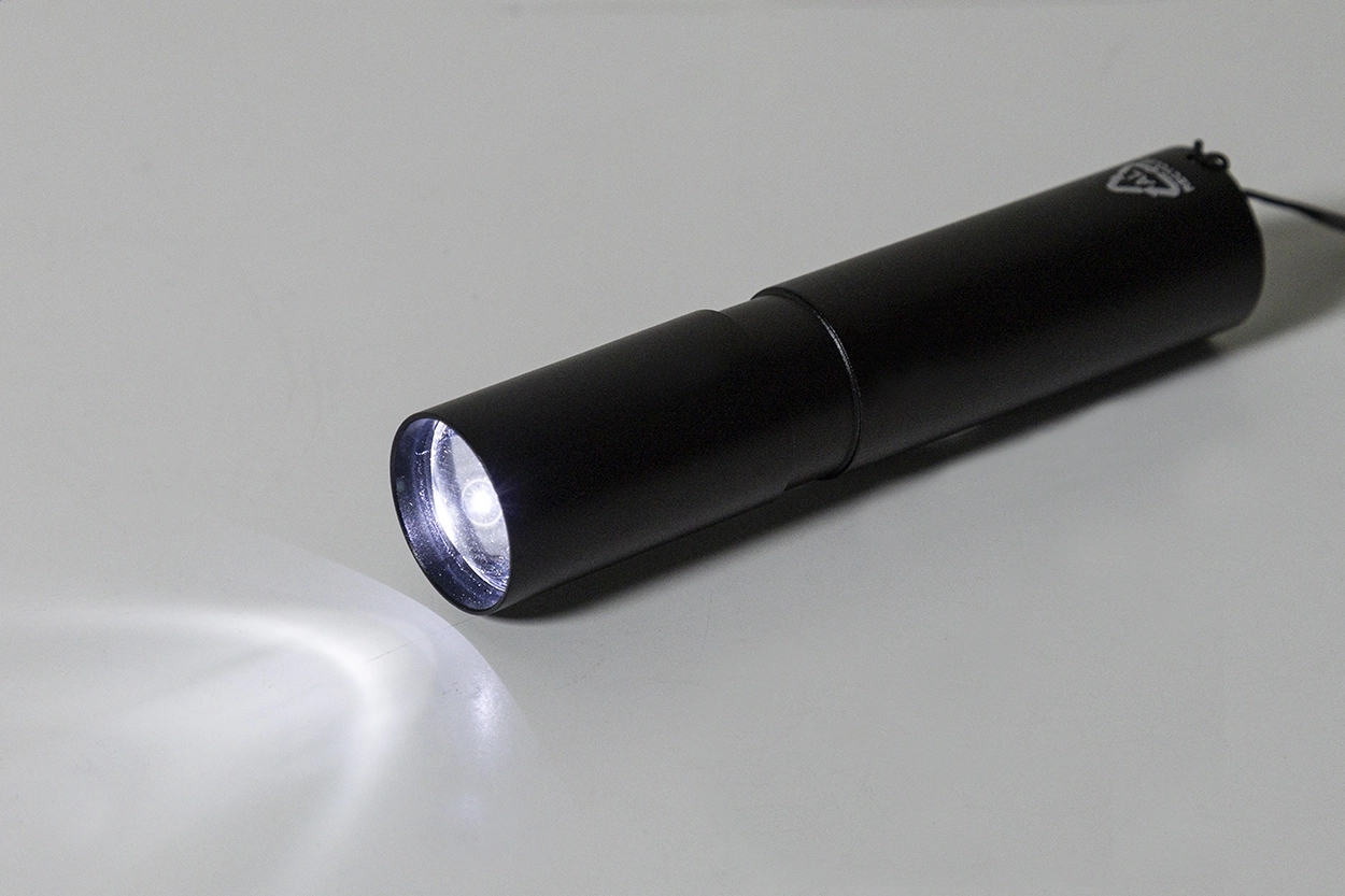 Immagine Chargelight Tone Torcia ricaricabile in alluminio riciclato