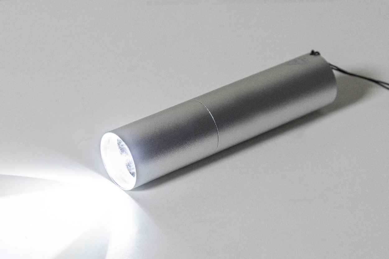 Immagine Chargelight Tone Torcia ricaricabile in alluminio riciclato