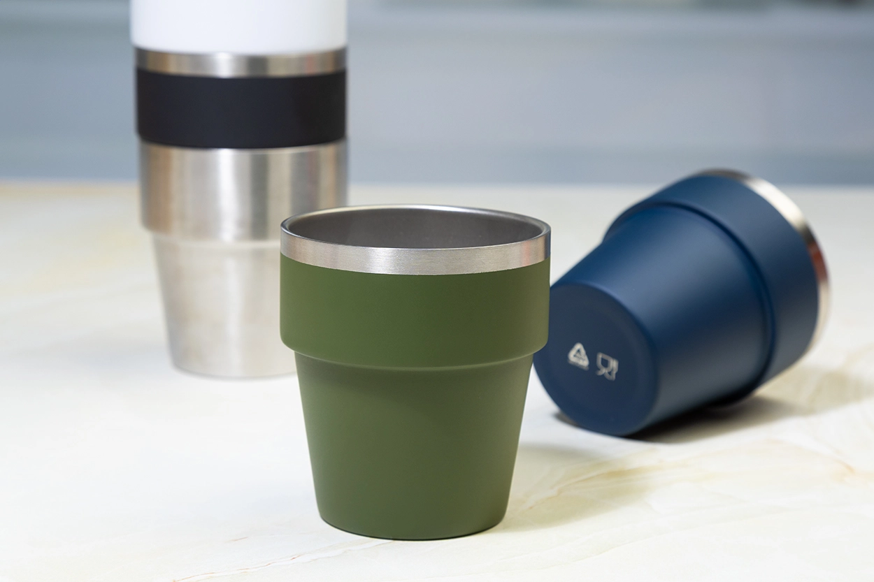 Immagine Obata Bicchiere termico in RSS